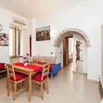 San Pietro Home